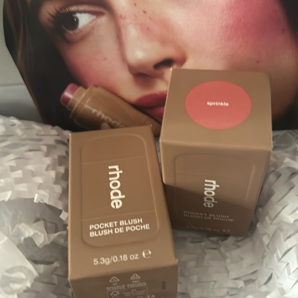 Rhode sprinkle blush 🧁